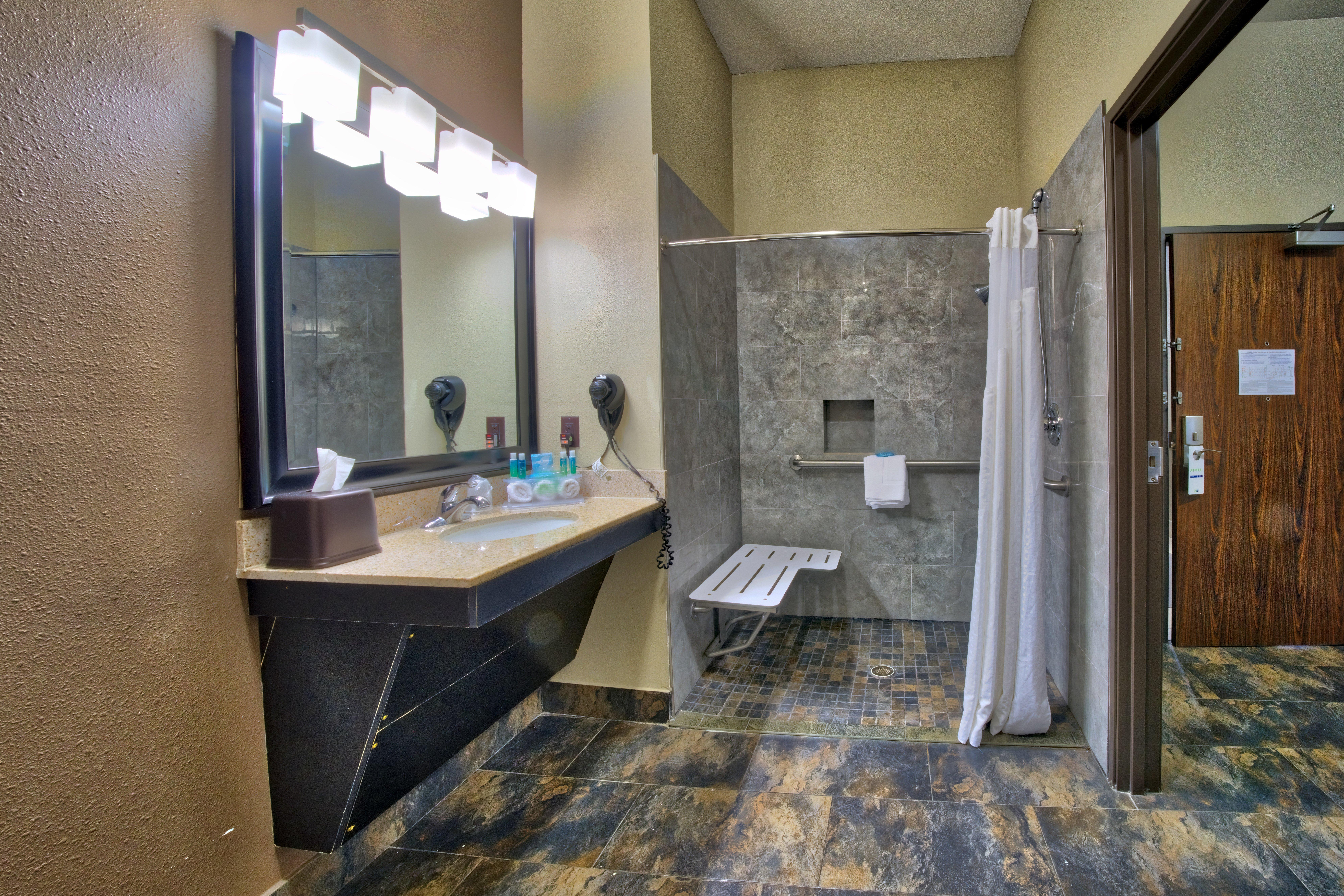 Express And South By Ihg Hotel