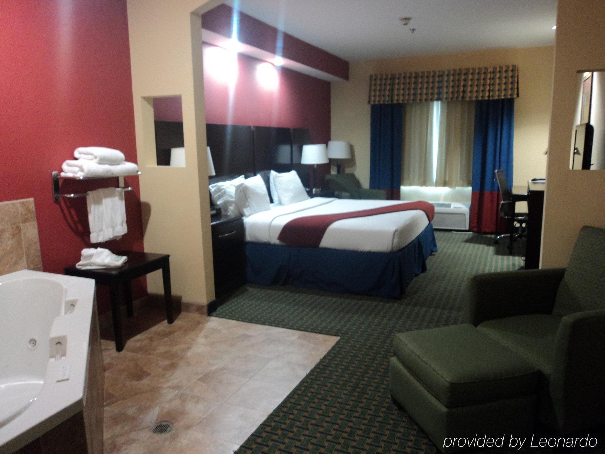 Express And South By Ihg Lubbock