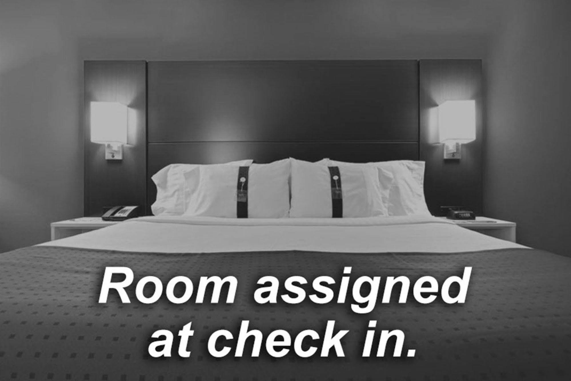 Express And South By Ihg Hotel 3*