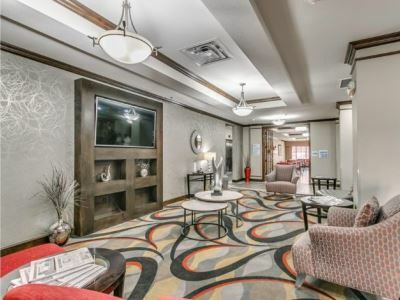 Express And South By Ihg Hotel