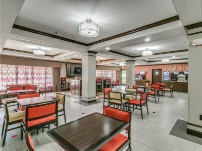 Express And South By Ihg Hotel